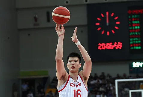 开云-媒体人：回到恩师郭士强麾下的焦泊乔状态神勇，6中5得11分